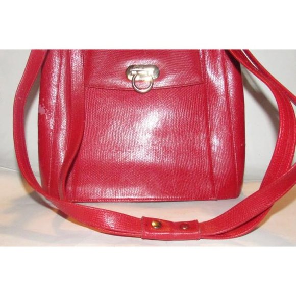 Focus Paris Xl Bucket Style Shoulder Red Lizard Texture Leather With Gold Accent - Picture 11 of 12